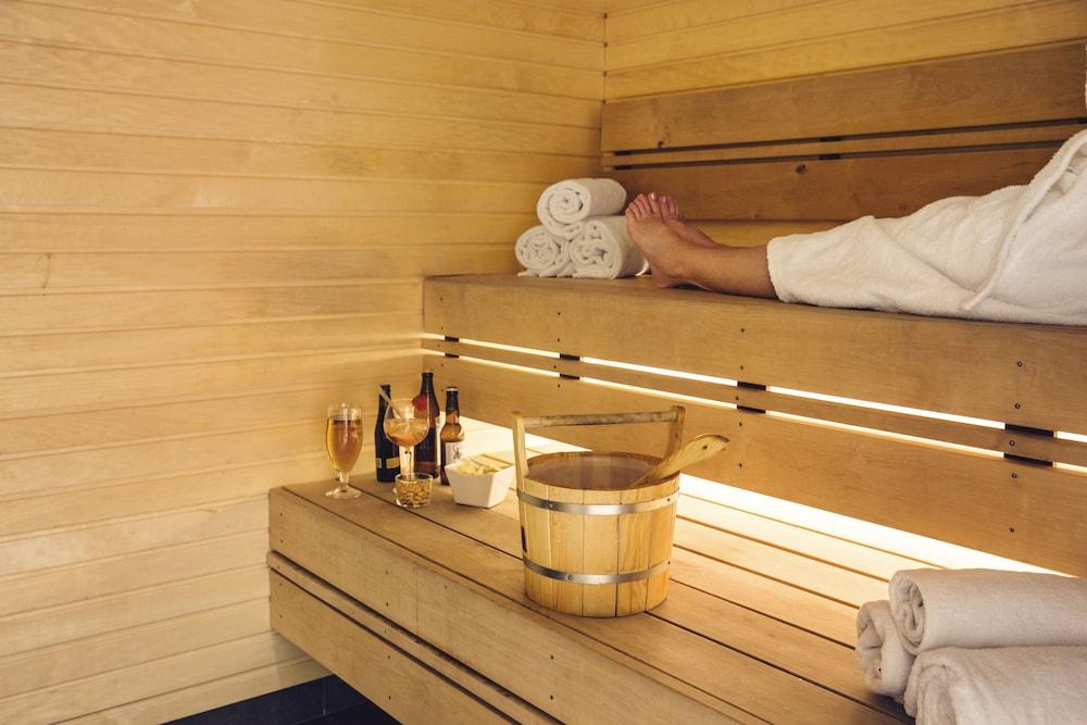 Quality Hotel Winn Haninge Kültér fotó
